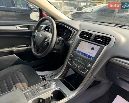 Форд Фьюжн 2020 в Луцке на Automoto.ua Красный Форд Фьюжн, объемом двигателя 1.5 л и пробегом 159 тыс. км за 9900 $, фото 13 на Automoto.ua