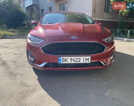 Красный Форд Фьюжн, объемом двигателя 2 л и пробегом 57 тыс. км за 15200 $, фото 8 на Automoto.ua