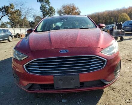 Красный Форд Фьюжн, объемом двигателя 2 л и пробегом 109 тыс. км за 1300 $, фото 4 на Automoto.ua