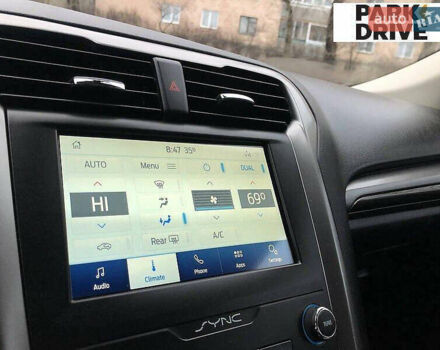 Красный Форд Фьюжн, объемом двигателя 1.5 л и пробегом 82 тыс. км за 14500 $, фото 25 на Automoto.ua