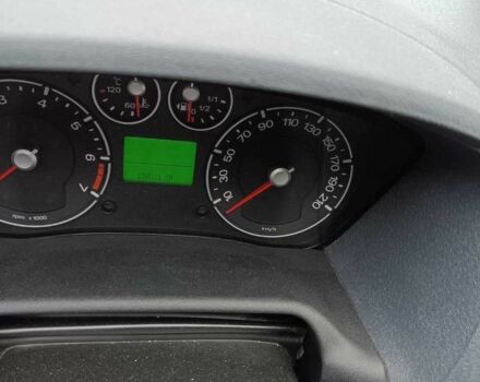 Красный Форд Фьюжн, объемом двигателя 0 л и пробегом 192 тыс. км за 3799 $, фото 8 на Automoto.ua