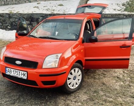 Красный Форд Фьюжн, объемом двигателя 1.4 л и пробегом 298 тыс. км за 3750 $, фото 1 на Automoto.ua