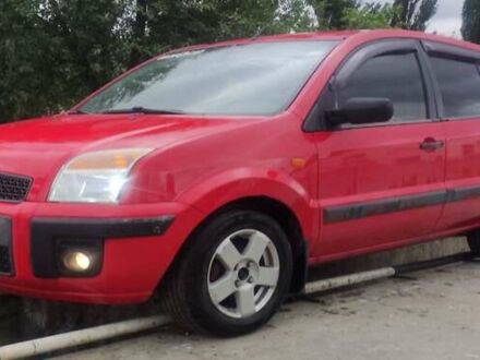 Форд Фьюжн 2005 в Киеве на Automoto.ua Красный Форд Фьюжн, объемом двигателя 1.24 л и пробегом 245 тыс. км за 4000 $, фото 1 на Automoto.ua