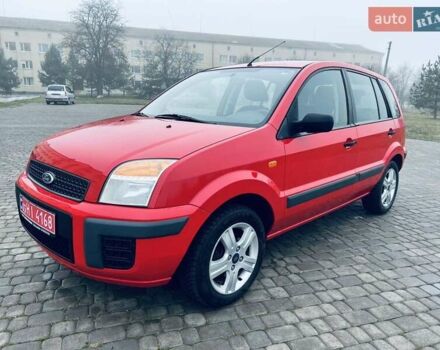 Красный Форд Фьюжн, объемом двигателя 1.4 л и пробегом 170 тыс. км за 4800 $, фото 1 на Automoto.ua