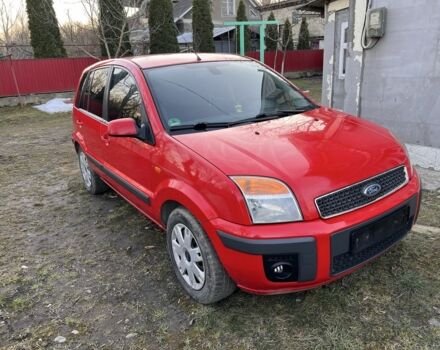 Красный Форд Фьюжн, объемом двигателя 1.6 л и пробегом 233 тыс. км за 4700 $, фото 1 на Automoto.ua