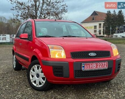 Красный Форд Фьюжн, объемом двигателя 1.4 л и пробегом 197 тыс. км за 4850 $, фото 1 на Automoto.ua