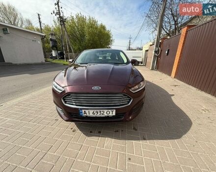 Красный Форд Фьюжн, объемом двигателя 1.6 л и пробегом 220 тыс. км за 6500 $, фото 1 на Automoto.ua