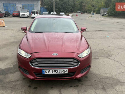 Форд Фьюжн 2012 в Киеве на Automoto.ua Красный Форд Фьюжн, объемом двигателя 2.4 л и пробегом 200 тыс. км за 8800 $, фото 1 на Automoto.ua