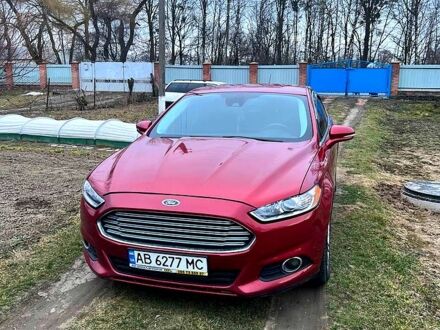 Красный Форд Фьюжн, объемом двигателя 1.6 л и пробегом 105 тыс. км за 8100 $, фото 1 на Automoto.ua