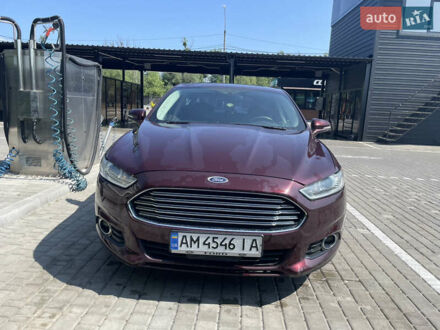 Форд Фьюжн 2012 в Житомире на Automoto.ua Красный Форд Фьюжн, объемом двигателя 2 л и пробегом 288 тыс. км за 9600 $, фото 1 на Automoto.ua