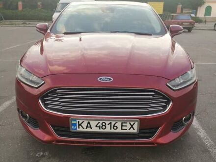 Форд Фьюжн 2013 в Белой Церкве на Automoto.ua Красный Форд Фьюжн, объемом двигателя 2 л и пробегом 153 тыс. км за 10500 $, фото 1 на Automoto.ua