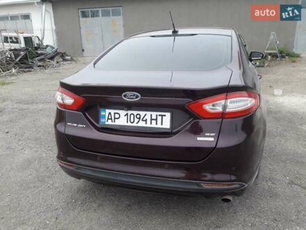 Красный Форд Фьюжн, объемом двигателя 1.6 л и пробегом 242 тыс. км за 6000 $, фото 1 на Automoto.ua