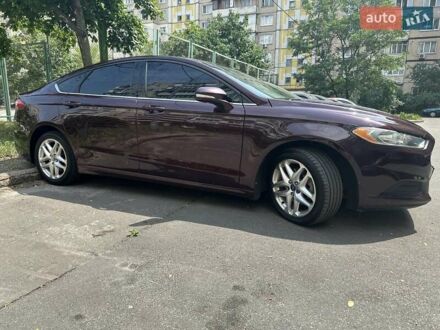 Красный Форд Фьюжн, объемом двигателя 1.6 л и пробегом 247 тыс. км за 9000 $, фото 1 на Automoto.ua