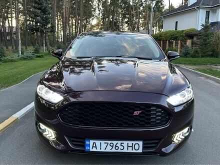Форд Фьюжен 2013 у Києві на Automoto.ua Червоний Форд Фьюжен, об'ємом двигуна 2 л та пробігом 271 тис. км за 11500 $, фото 1 на Automoto.ua
