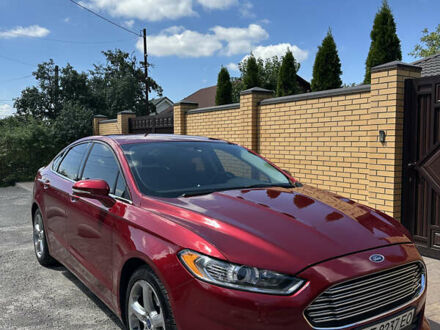 Форд Фьюжен 2013 у Дніпро (Дніпропетровську) на Automoto.ua Червоний Форд Фьюжен, об'ємом двигуна 2 л та пробігом 211 тис. км за 9100 $, фото 1 на Automoto.ua