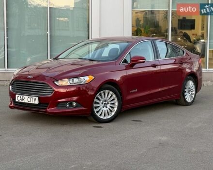 Червоний Форд Фьюжен, об'ємом двигуна 2 л та пробігом 188 тис. км за 11999 $, фото 1 на Automoto.ua