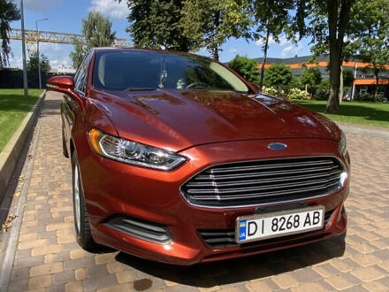 Красный Форд Фьюжн, объемом двигателя 2.5 л и пробегом 215 тыс. км за 9250 $, фото 1 на Automoto.ua