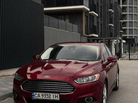 Червоний Форд Фьюжен, об'ємом двигуна 2 л та пробігом 236 тис. км за 10800 $, фото 1 на Automoto.ua