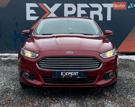 Червоний Форд Фьюжен, об'ємом двигуна 2 л та пробігом 240 тис. км за 10690 $, фото 1 на Automoto.ua
