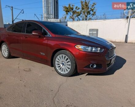 Красный Форд Фьюжн, объемом двигателя 2 л и пробегом 151 тыс. км за 13900 $, фото 1 на Automoto.ua