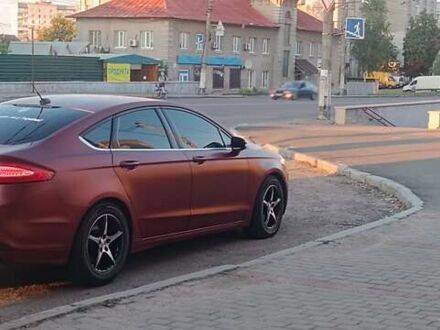 Форд Фьюжн 2014 в Житомире на Automoto.ua Красный Форд Фьюжн, объемом двигателя 2.49 л и пробегом 272 тыс. км за 8400 $, фото 1 на Automoto.ua