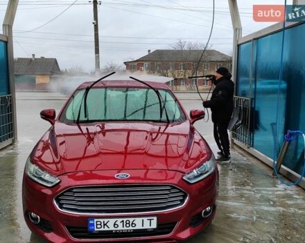 Червоний Форд Фьюжен, об'ємом двигуна 2.49 л та пробігом 166 тис. км за 9800 $, фото 1 на Automoto.ua