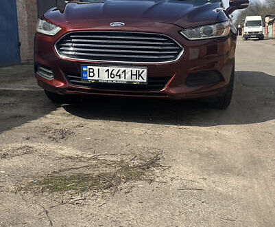 Форд Фьюжен 2015 у Прилуках на Automoto.ua Червоний Форд Фьюжен, об'ємом двигуна 2.49 л та пробігом 233 тис. км за 9500 $, фото 1 на Automoto.ua