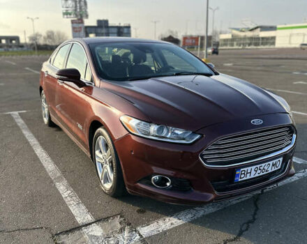 Червоний Форд Фьюжен, об'ємом двигуна 2 л та пробігом 125 тис. км за 13000 $, фото 1 на Automoto.ua