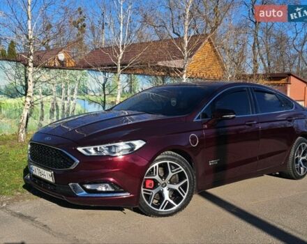 Червоний Форд Фьюжен, об'ємом двигуна 2 л та пробігом 142 тис. км за 16500 $, фото 1 на Automoto.ua