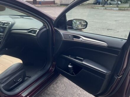 Красный Форд Фьюжн, объемом двигателя 2.5 л и пробегом 117 тыс. км за 11500 $, фото 1 на Automoto.ua