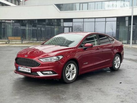Форд Фьюжн 2018 в Киеве на Automoto.ua Красный Форд Фьюжн, объемом двигателя 2 л и пробегом 80 тыс. км за 14850 $, фото 1 на Automoto.ua