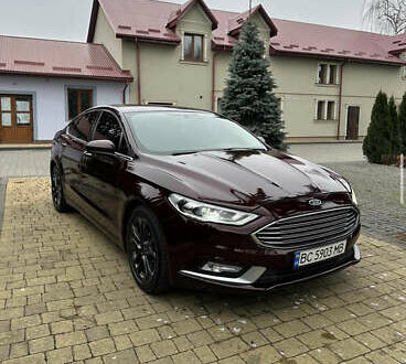 Красный Форд Фьюжн, объемом двигателя 1.5 л и пробегом 140 тыс. км за 12000 $, фото 1 на Automoto.ua