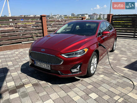 Форд Фьюжн 2019 в Львове на Automoto.ua Красный Форд Фьюжн, объемом двигателя 2 л и пробегом 90 тыс. км за 18500 $, фото 1 на Automoto.ua