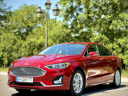 Форд Фьюжн 2019 в Одессе на Automoto.ua Красный Форд Фьюжн, объемом двигателя 2 л и пробегом 99 тыс. км за 19300 $, фото 1 на Automoto.ua