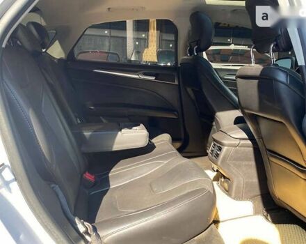 Форд Фьюжн, объемом двигателя 2 л и пробегом 230 тыс. км за 12800 $, фото 16 на Automoto.ua