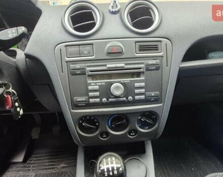 Форд Фьюжен, об'ємом двигуна 1.4 л та пробігом 106 тис. км за 4900 $, фото 4 на Automoto.ua