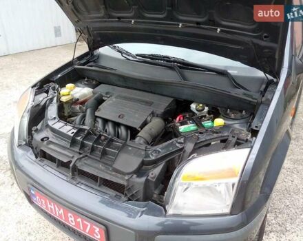 Форд Фьюжен 2008 у Луцьку на Automoto.ua Форд Фьюжен, об'ємом двигуна 1.6 л та пробігом 147 тис. км за 4750 $, фото 1 на Automoto.ua