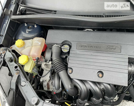 Форд Фьюжн, объемом двигателя 1.2 л и пробегом 145 тыс. км за 5300 $, фото 27 на Automoto.ua