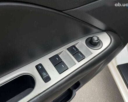 Форд Фьюжн, объемом двигателя 0 л и пробегом 227 тыс. км за 8299 $, фото 14 на Automoto.ua