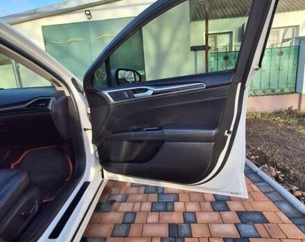 Форд Фьюжен, об'ємом двигуна 2 л та пробігом 180 тис. км за 10700 $, фото 12 на Automoto.ua