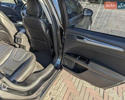 Форд Фьюжн, объемом двигателя 2 л и пробегом 131 тыс. км за 13500 $, фото 20 на Automoto.ua