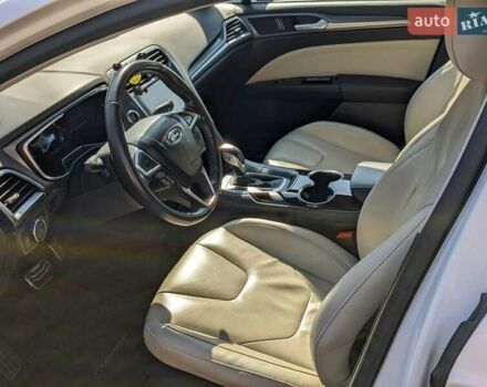 Форд Фьюжен, об'ємом двигуна 2 л та пробігом 210 тис. км за 12000 $, фото 5 на Automoto.ua