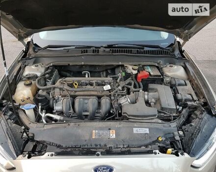 Форд Фьюжн, объемом двигателя 2.5 л и пробегом 140 тыс. км за 9200 $, фото 15 на Automoto.ua