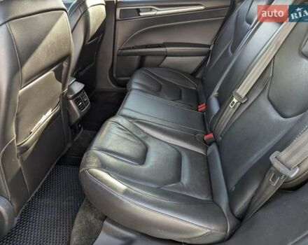 Форд Фьюжн, объемом двигателя 2 л и пробегом 131 тыс. км за 13500 $, фото 18 на Automoto.ua