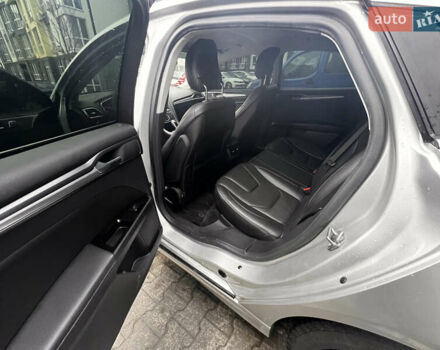 Форд Фьюжн, объемом двигателя 2 л и пробегом 250 тыс. км за 11000 $, фото 12 на Automoto.ua