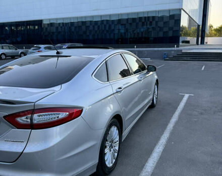 Форд Фьюжен, об'ємом двигуна 2 л та пробігом 218 тис. км за 14000 $, фото 5 на Automoto.ua