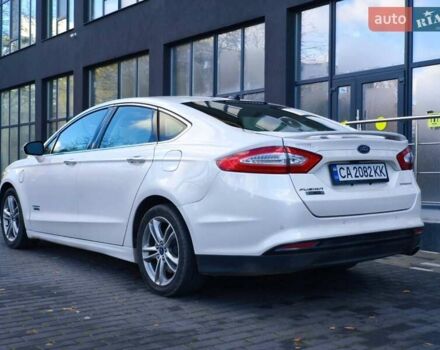 Форд Фьюжен, об'ємом двигуна 2 л та пробігом 112 тис. км за 14900 $, фото 4 на Automoto.ua