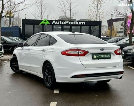 Форд Фьюжн, объемом двигателя 2.5 л и пробегом 201 тыс. км за 9300 $, фото 9 на Automoto.ua