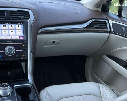 Форд Фьюжн, объемом двигателя 2 л и пробегом 144 тыс. км за 13300 $, фото 27 на Automoto.ua