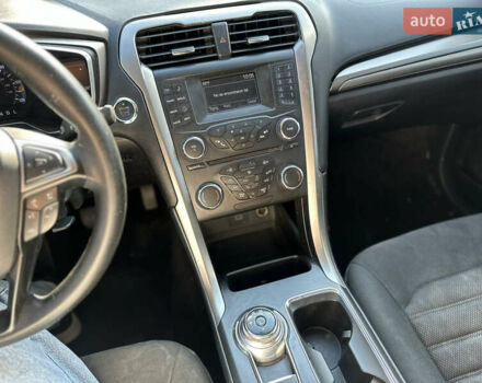 Форд Фьюжен, об'ємом двигуна 2 л та пробігом 219 тис. км за 9500 $, фото 12 на Automoto.ua